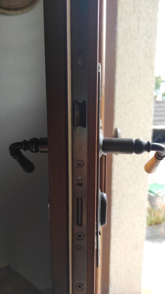 Serrurier-Locksmith® Paris 20 Urgence et Dépannage 24/7 Serrurier Paris 75020 