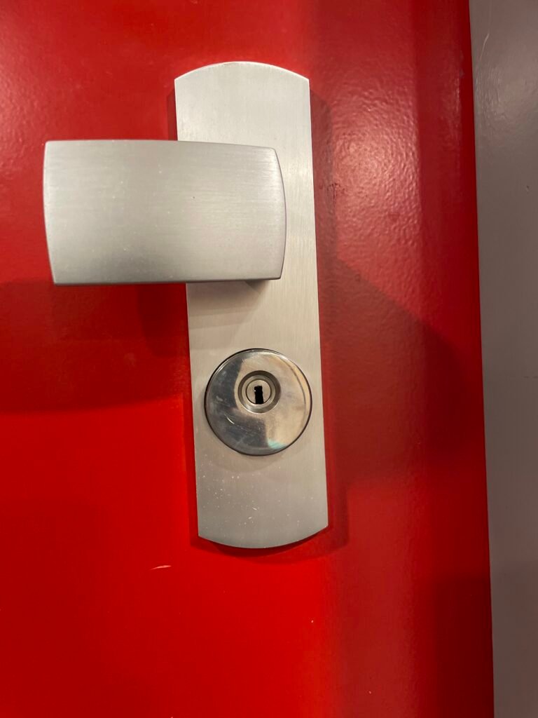 Serrurier-Locksmith® 🏡 Pourquoi choisir Serrurier-Locksmith® dans les Yvelines ? Serrurier-Locksmith® 🏡 Pourquoi choisir Serrurier-Locksmith® dans les Yvelines ?